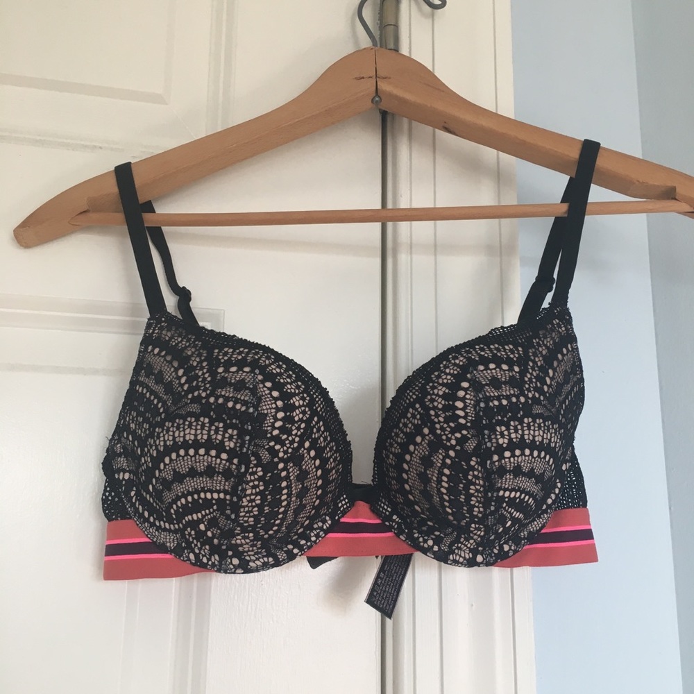 Victoria’s Secret Push Up Bra